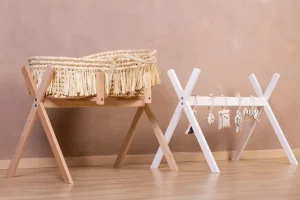 Childhome Tipi Staander Voor Moses Mand + Baby Gym - Hout - Naturel^ Baby Gyms & Mobiel